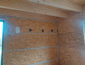 Zateplení dřevostavby pomocí celulózové foukané izolace